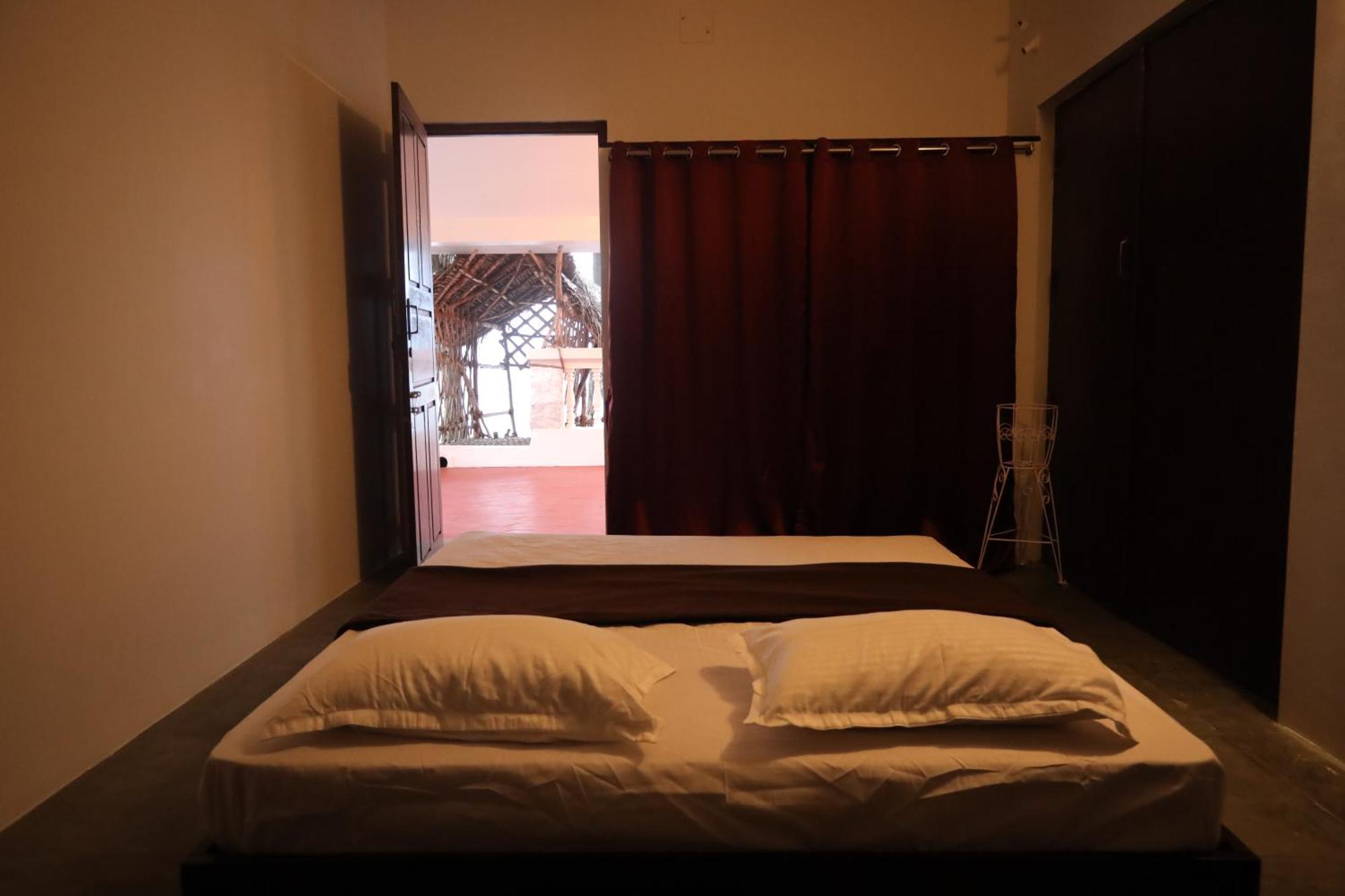Le Serene Independent Beach Villa Kottakuppam Экстерьер фото